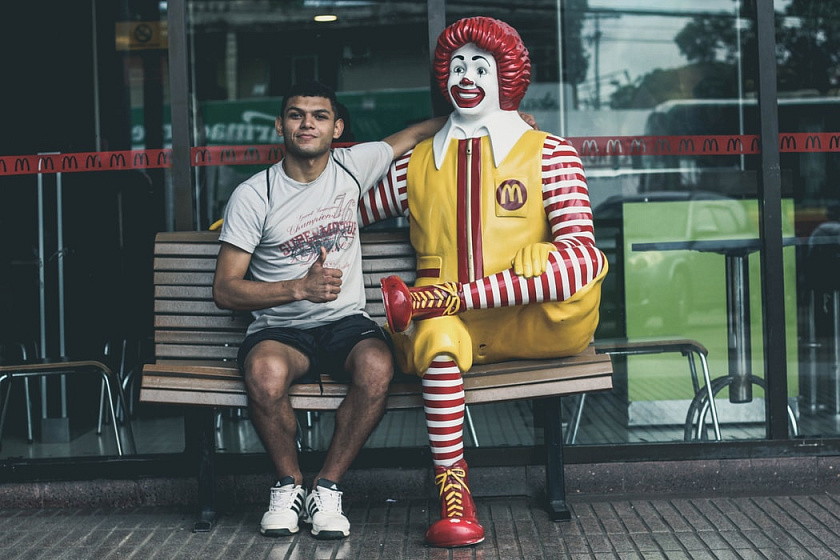 Рональд Макдональдс – официальный персонаж бренда  McDonald's